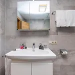 - Kuprian Apartment Ried im Oberinntal