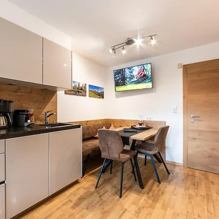 Edelweiss - Kuprian Apartment *