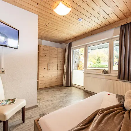 Edelweiss - Kuprian * リート・イム・オーバーインタール